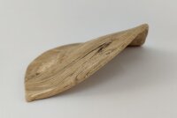 Gro&szlig;es Blatt aus Ton als Versteck im Aquarium